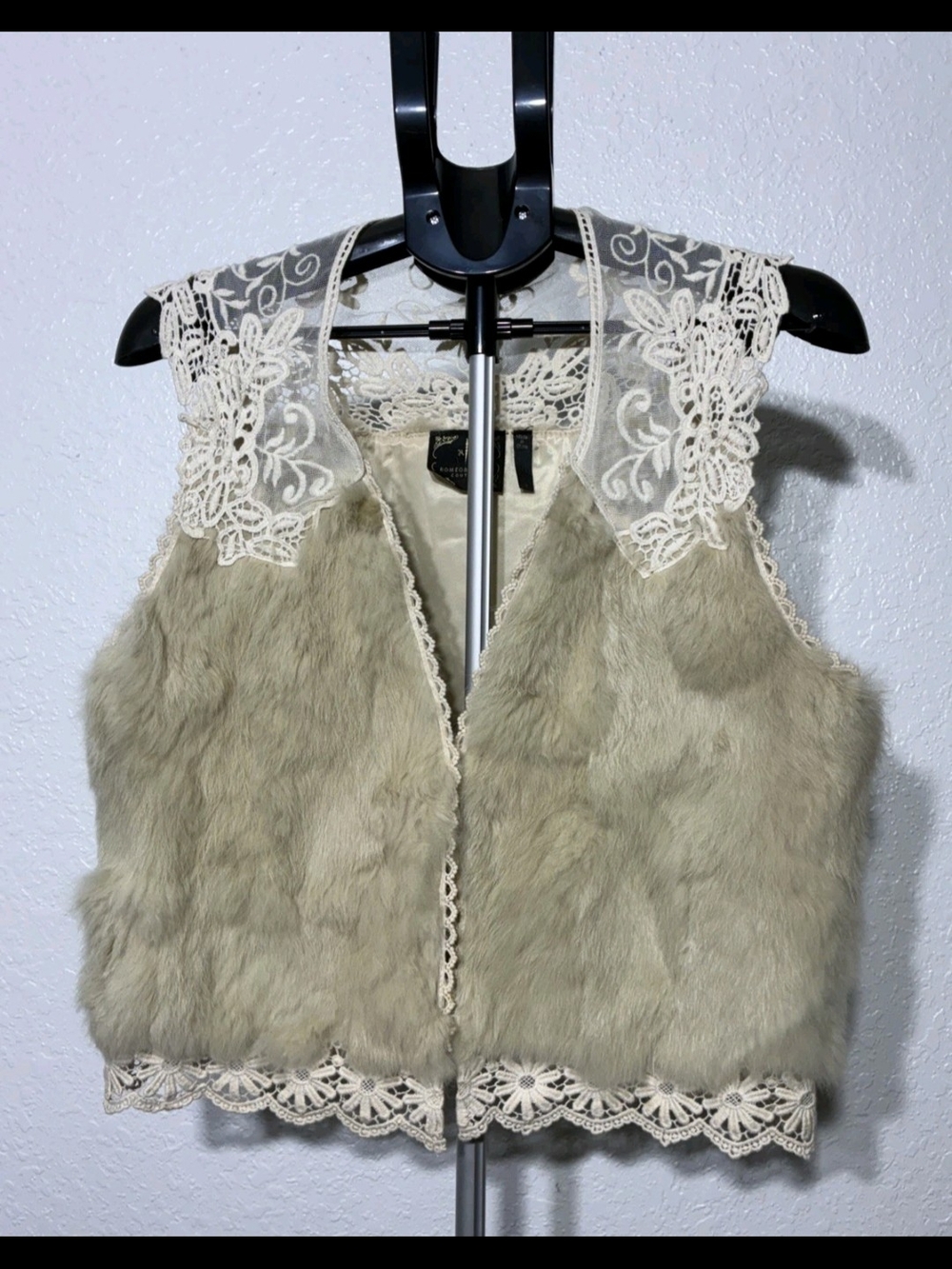 Romeo & Juliet Couture Genuine Rabbit Fur Vest